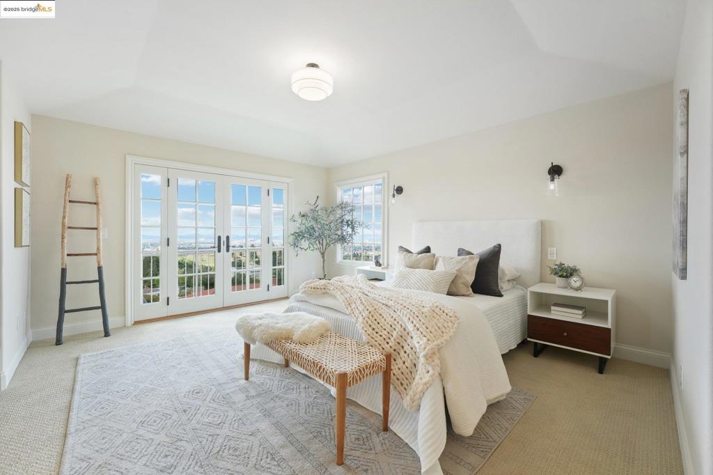 UPPER ROCKRIDGE - Residential