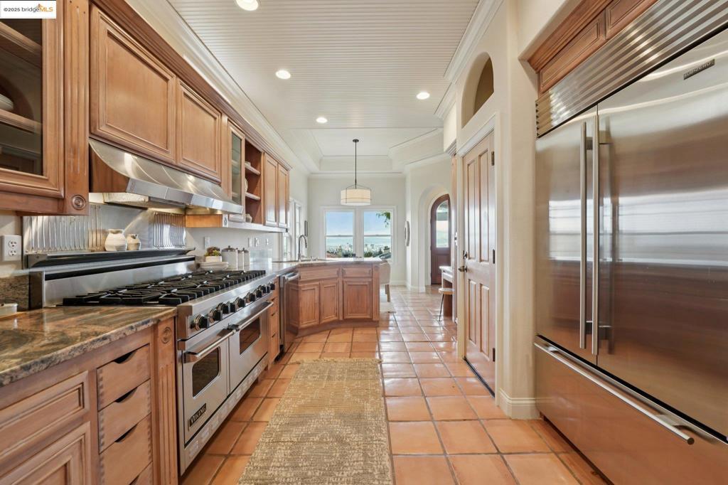 UPPER ROCKRIDGE - Residential