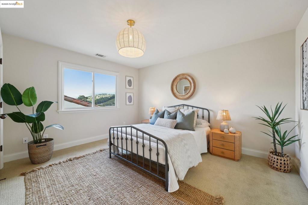 UPPER ROCKRIDGE - Residential