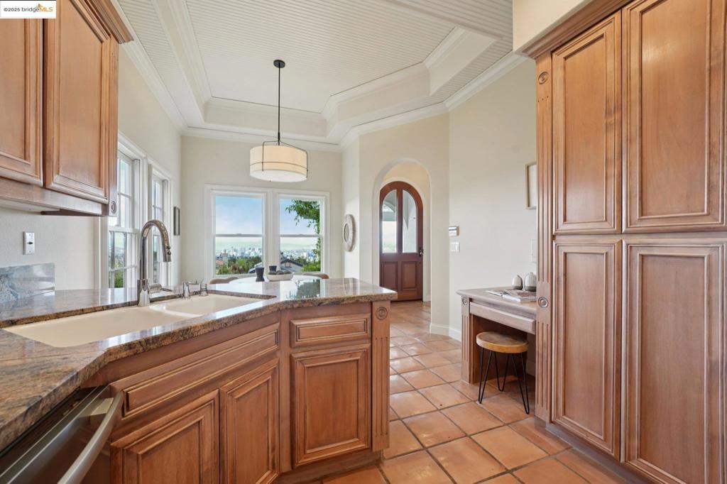 UPPER ROCKRIDGE - Residential