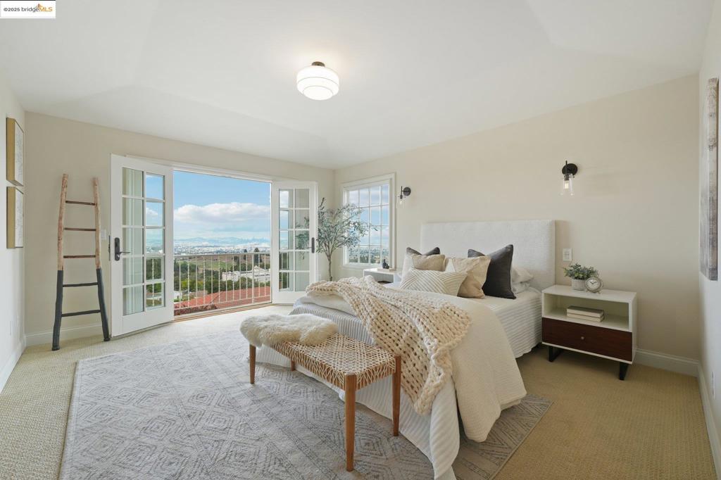 UPPER ROCKRIDGE - Residential