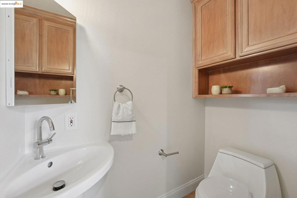UPPER ROCKRIDGE - Residential