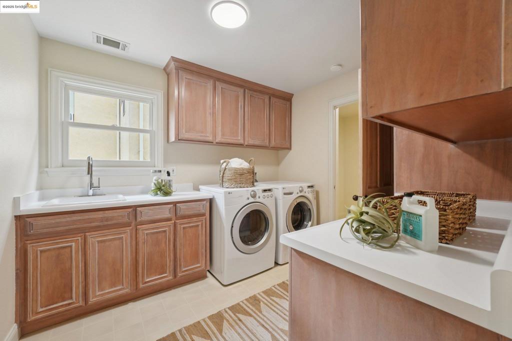 UPPER ROCKRIDGE - Residential
