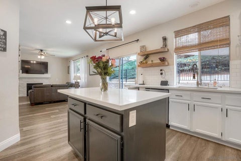 Tiny photo for 42066 Chestnut Dr DR, Temecula, CA 92591 (MLS # 260022375SD)