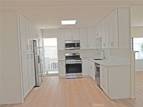 Photo of 5 Ramona Way, San Fernando, CA 91345 (MLS # SR26066679)