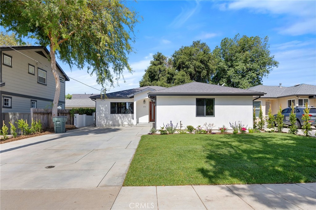 171 S Daisy Avenue