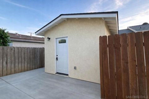 Photo of 636 Aster St St, Escondido, CA 92027 (MLS # 260008889SD)