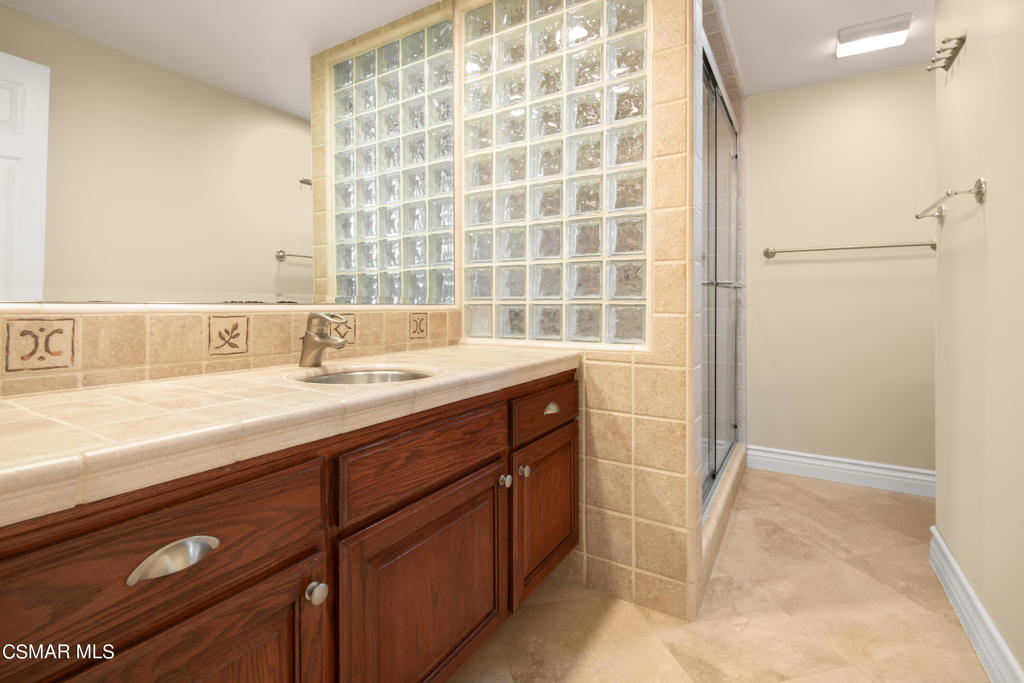 Foxmoor-706 - 706 - Residential Lease