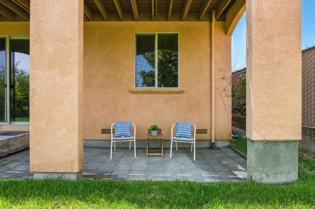 Hayward, California 94541, United States, 4 Bedrooms Bedrooms, ,3 BathroomsBathrooms,Residential,Active,151141