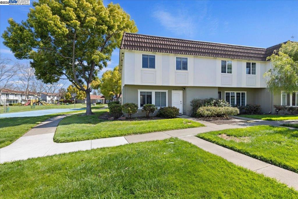 LAS POSITAS GDNS - Residential