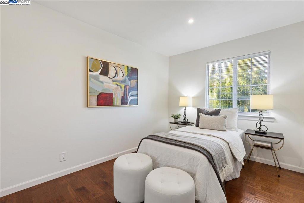 LAS POSITAS GDNS - Residential