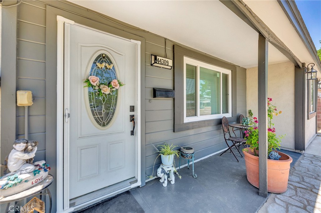 44309 Hardwood Avenue