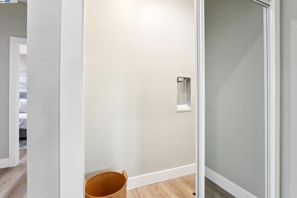 HAYWARD - Residential