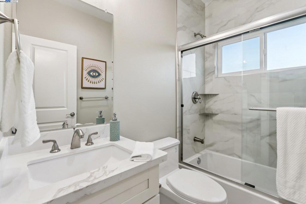 HAYWARD - Residential