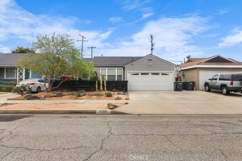 Photo of 2738 Greenmeadow Road, Lakewood, CA 90712 (MLS # PW26175989)