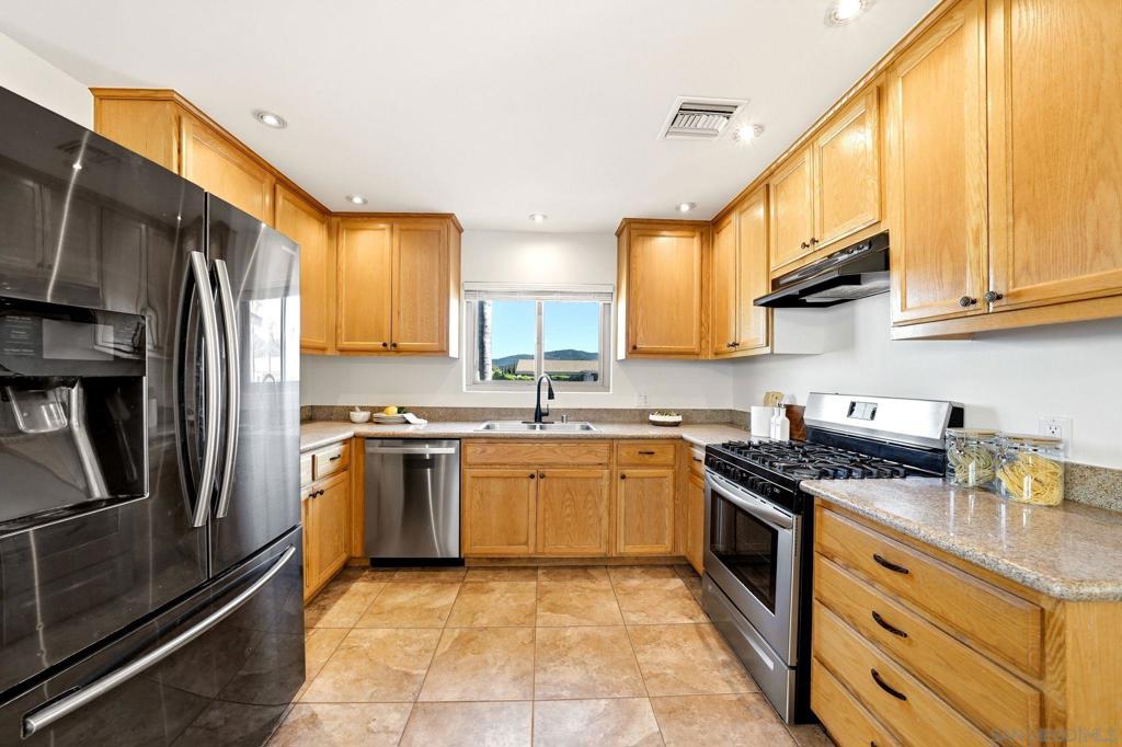 9444 Leticia Dr.