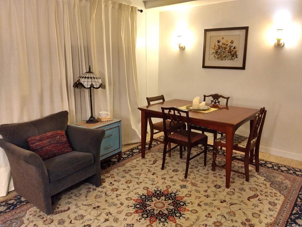 200 N El Camino Real 120