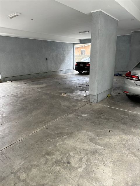 Tiny photo for 531 W 80th Street, Los Angeles, CA 90044 (MLS # OC26121079)