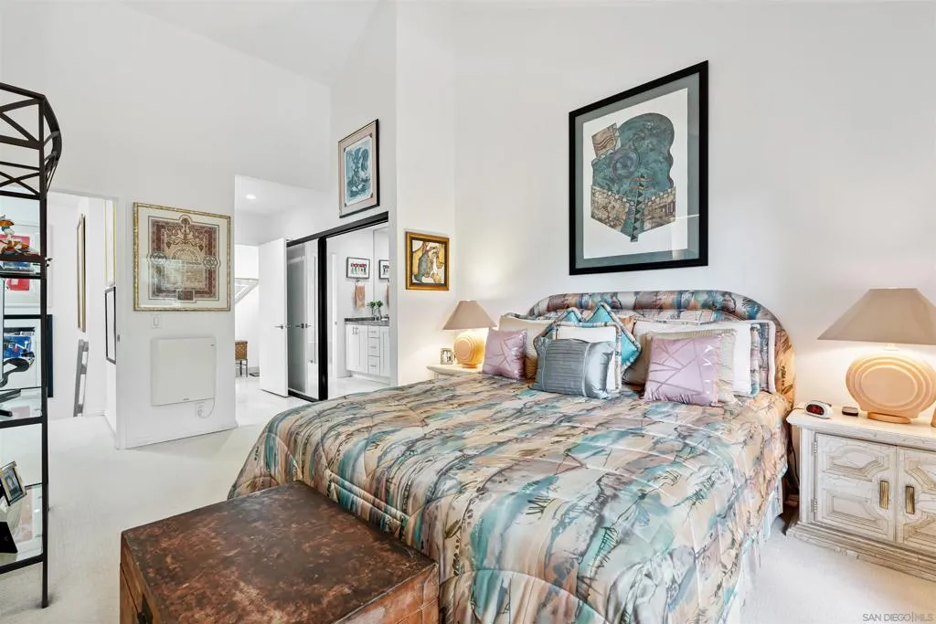 La Jolla, California 92037, United States, 2 Bedrooms Bedrooms, ,3 BathroomsBathrooms,Residential,Active,164151