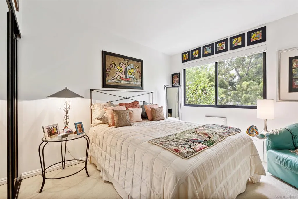 La Jolla, California 92037, United States, 2 Bedrooms Bedrooms, ,3 BathroomsBathrooms,Residential,Active,164151