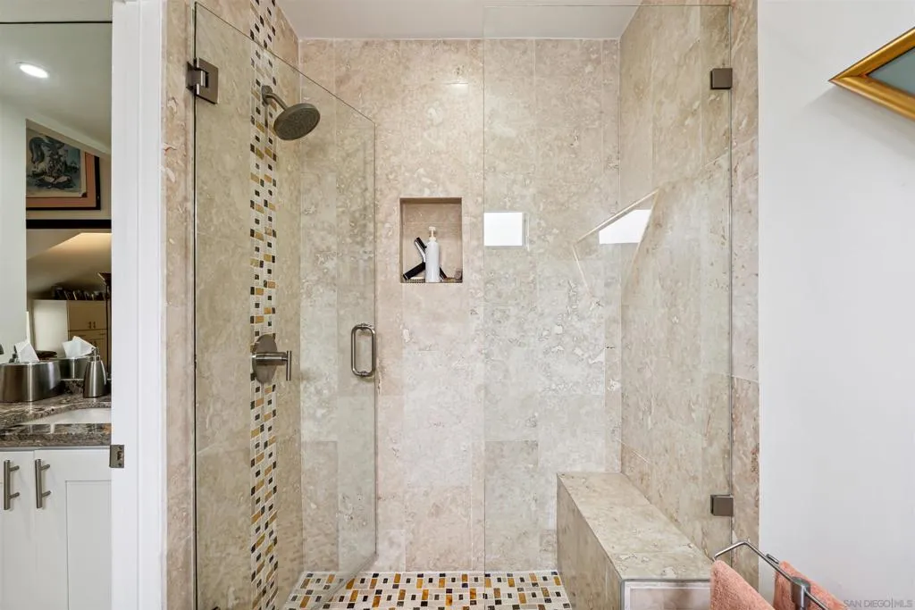 La Jolla, California 92037, United States, 2 Bedrooms Bedrooms, ,3 BathroomsBathrooms,Residential,Active,164151