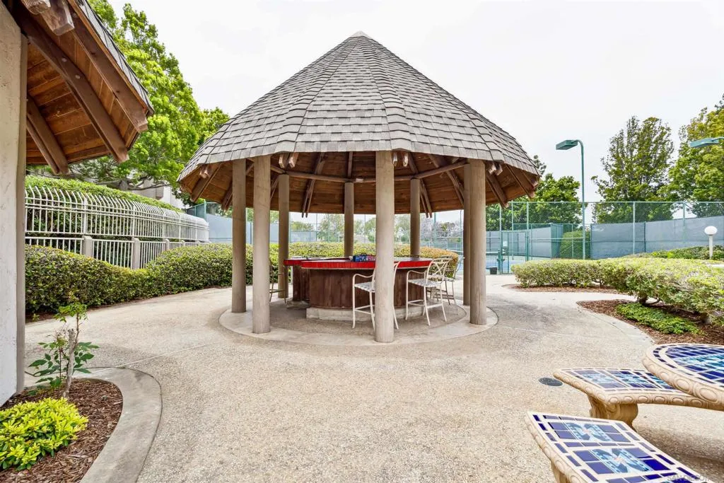 La Jolla, California 92037, United States, 2 Bedrooms Bedrooms, ,3 BathroomsBathrooms,Residential,Active,164151