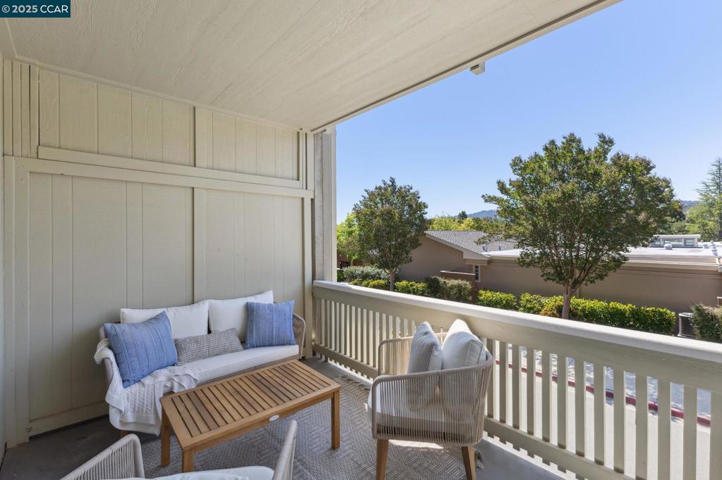 ROSSMOOR - Residential