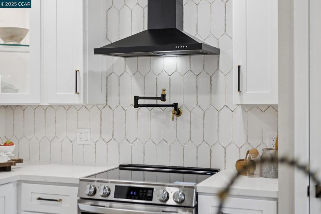 ROSSMOOR - Residential