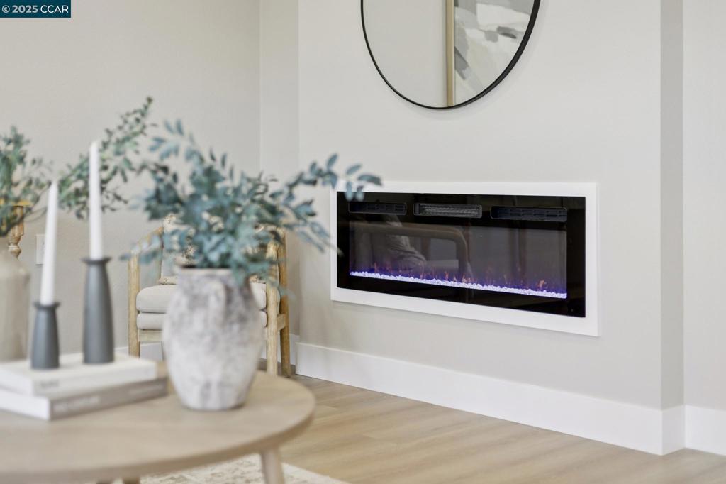 ROSSMOOR - Residential