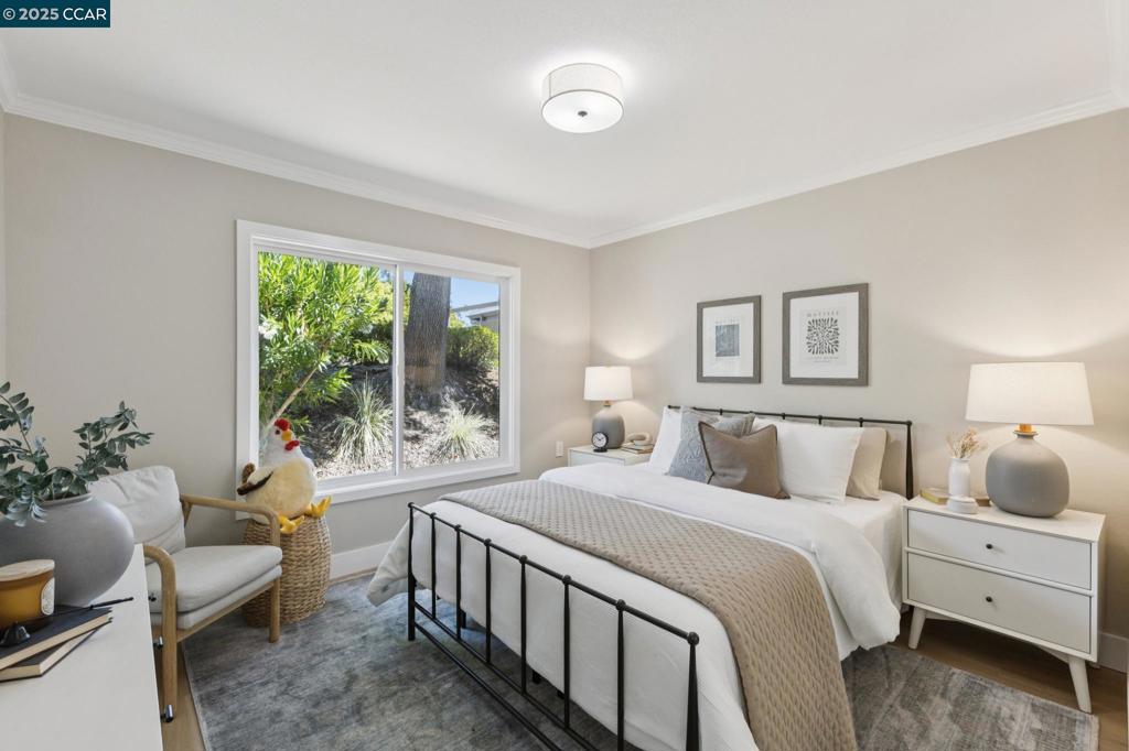 ROSSMOOR - Residential