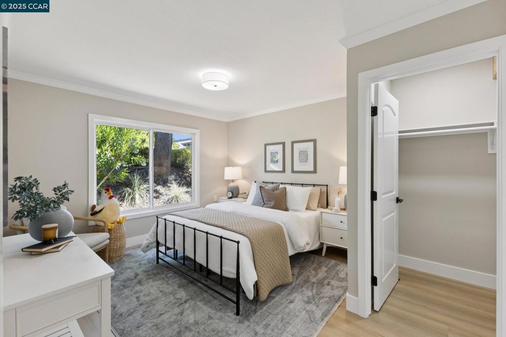 ROSSMOOR - Residential