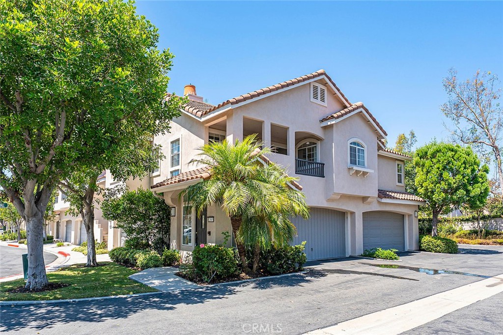 12605 Doral