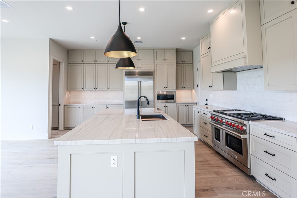 118 Mossvine