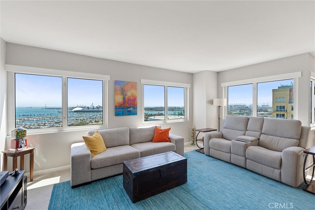 525 E Seaside Way 2003