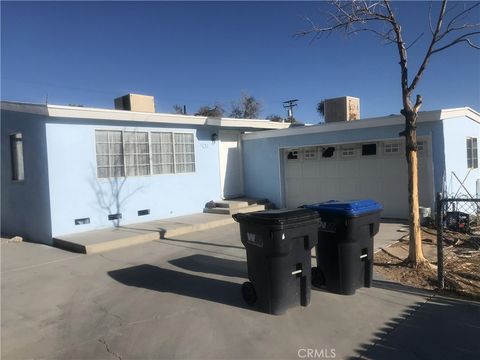 Photo of 409 N. Alvord St, Ridgecrest, CA 93555 (MLS # SB25279654)