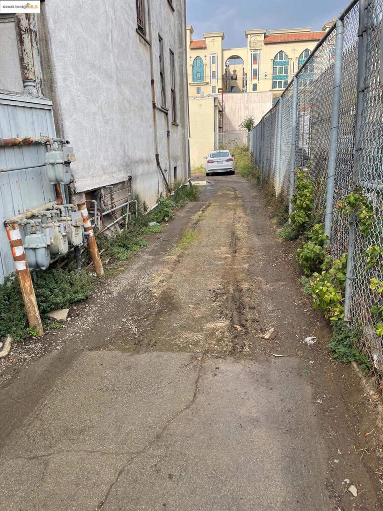 BERKELEY - Residential Income