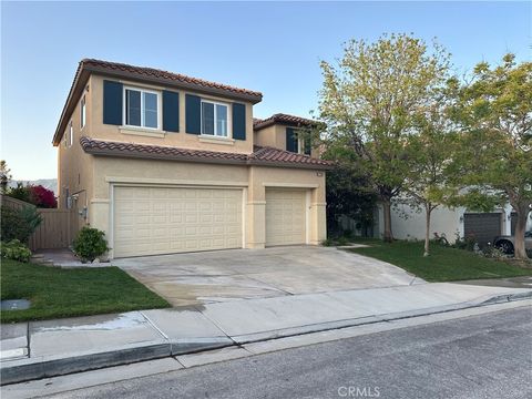 Photo of 17178 Crest Heights Drs, Canyon Country, CA 91387 (MLS # SR26085422)