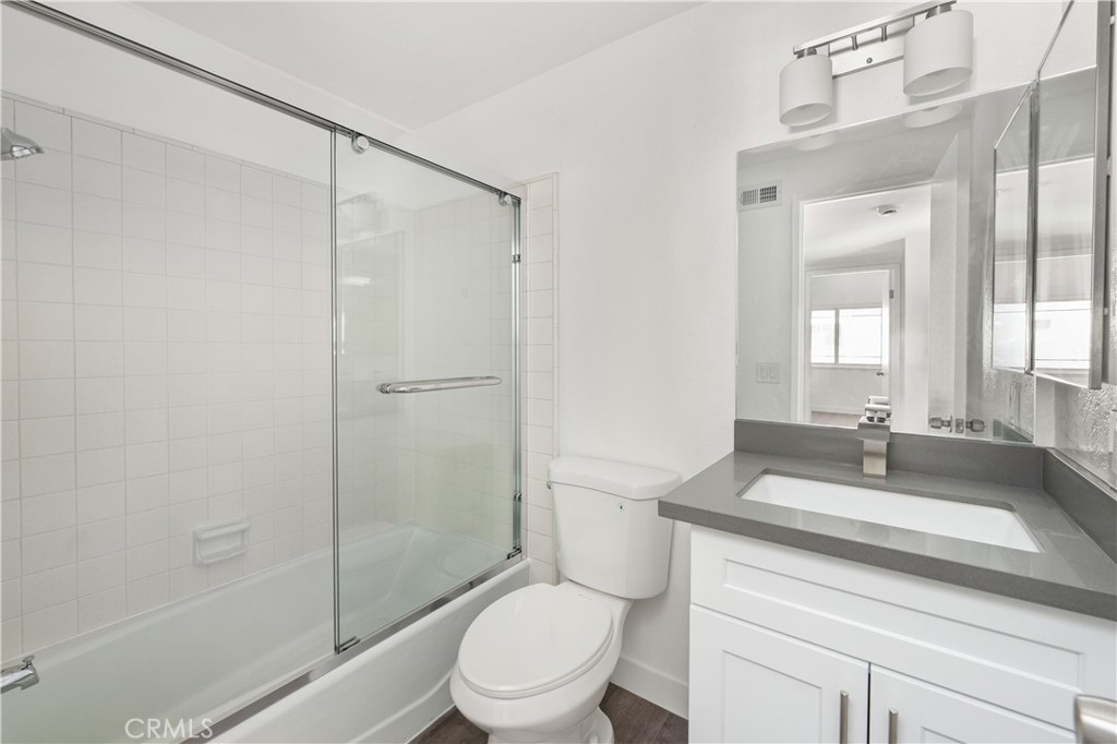 Valencia Racquet Club (VLRQ) - Residential