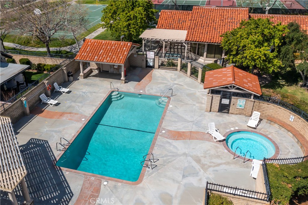 Valencia Racquet Club (VLRQ) - Residential