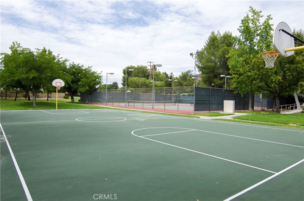 Valencia Racquet Club (VLRQ) - Residential