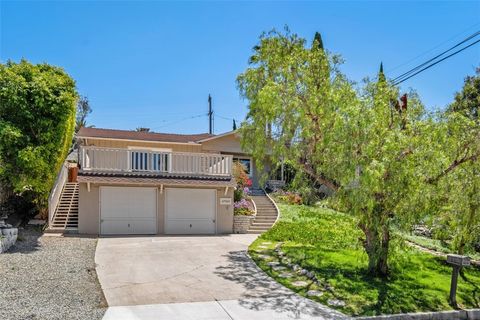Photo of 27022 Calle Dolores, Dana Point, CA 92624 (MLS # OC26106774)