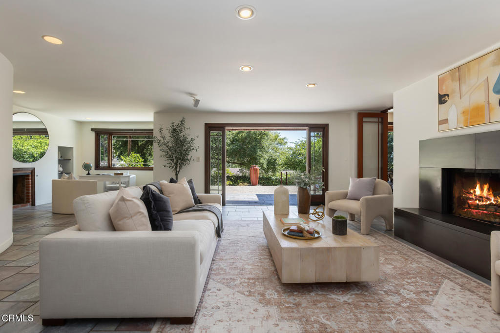 2136 Sunnybank Drive