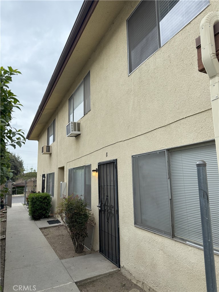 1233 Woodbury Court