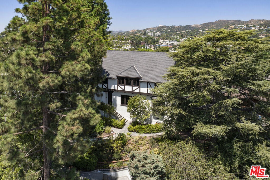 2489 Moreno Drive, Los Angeles CA 90039