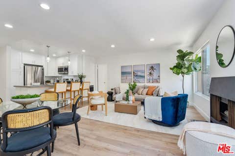 Photo of 16 S Quarterdeck Street #201, Los Angeles, CA 90292 (MLS # 26876857)