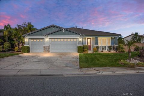 Photo of 35619 Byron Trail Trl, Beaumont, CA 92223 (MLS # IV25247446) Photo of 35619 Byron Trail Trl, Beaumont, CA 92223 (MLS # IV25247446)