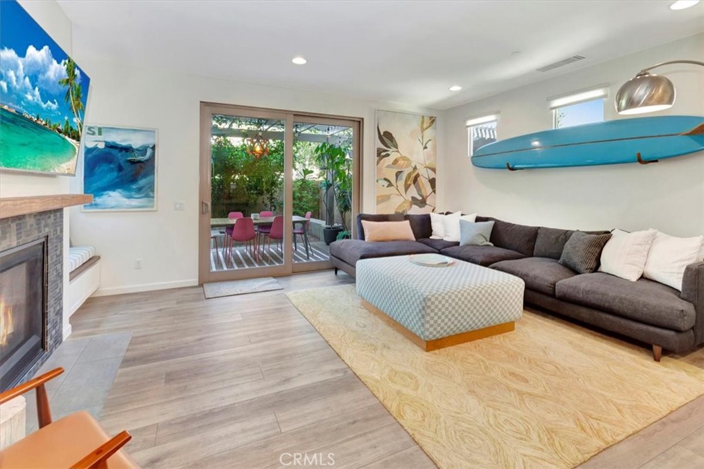 28301 Via Del Mar