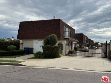 25830 Oak Street 1 Lomita CA 90717