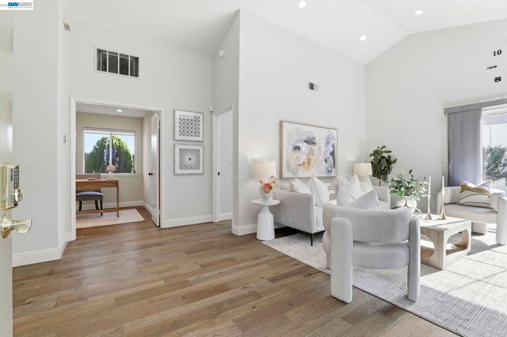 Photo of 42525 Fern Cir, Fremont, CA 94538 (MLS # 41131205)