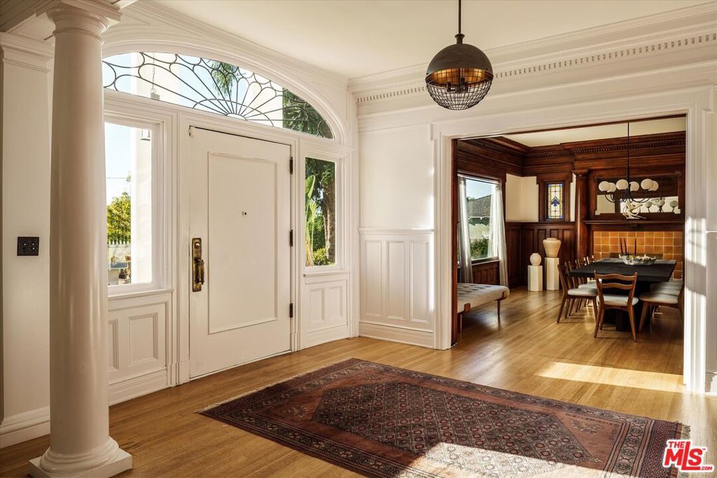 Photo of 901 Isabel Street, Los Angeles, CA 90065 (MLS # 26638899)